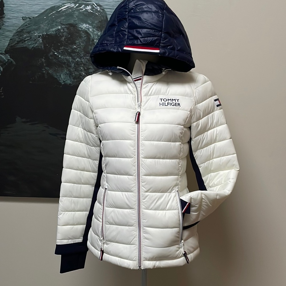Lightweight Packable Puffer - image 3